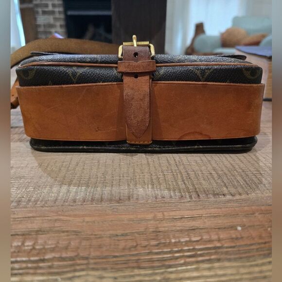 Authentic Vintage Louis Vuitton Cartouchiere MM - Picture 4 of 10